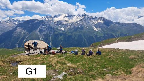 Groupe 1 à la Pierre aux pieds